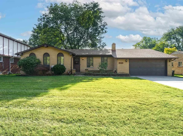 42170 Malbeck Dr, Sterling Heights, MI 48314