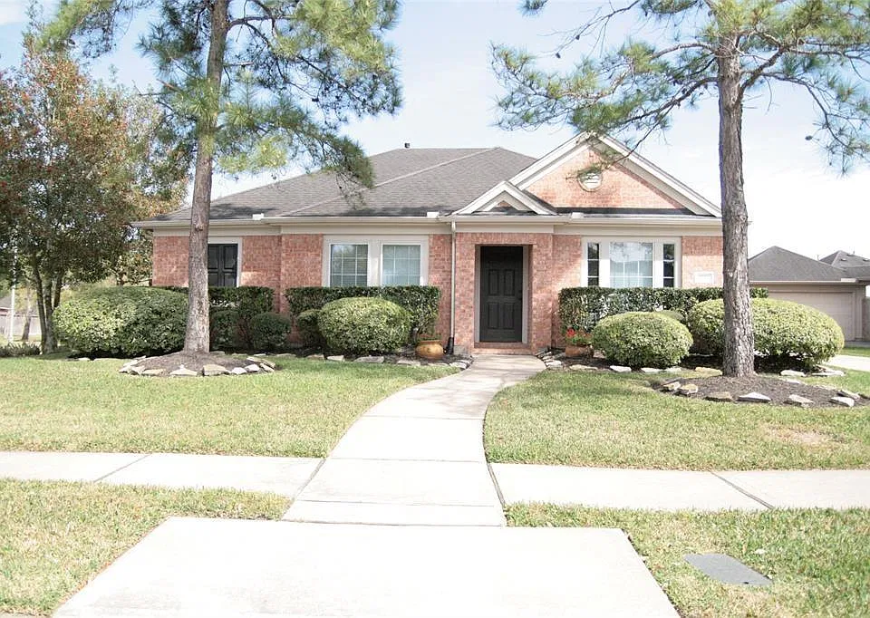 3703 Humble Dr