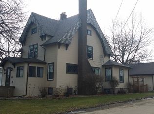 500 S 6th St, Oregon, IL 61061