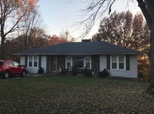 607 Ridge Ave, Aurora, IN 47001