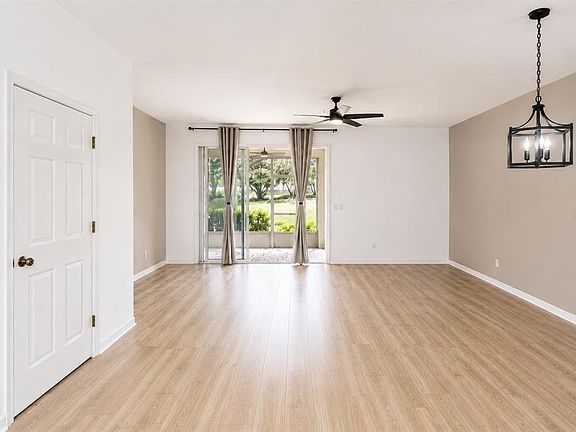 4th image of 1636 W SPRING MEADOW LOOP