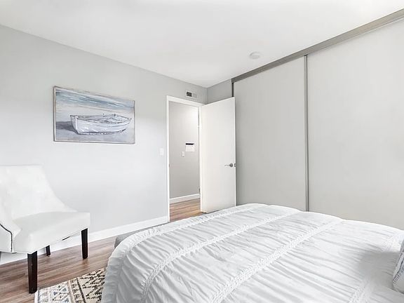 2nd image of 2088 Eucalyptus Ct