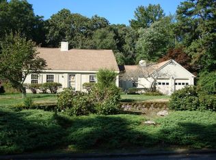 41 Bayberry Hill Rd, Attleboro, MA 02703