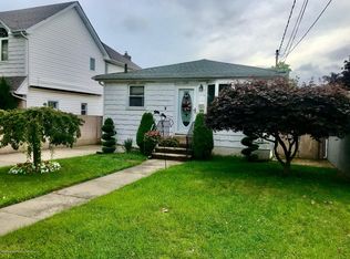 230 Jerome Ave, Staten Island, NY 10305