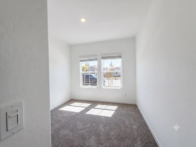 3323 N Contessa Ave — Photo 8