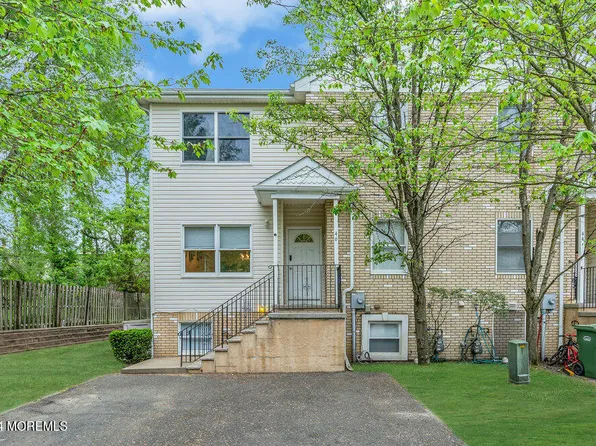 46 Tova Drive, Lakewood, NJ 08701