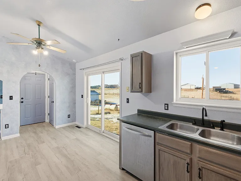 44698 Sundown Trl — Photo 11