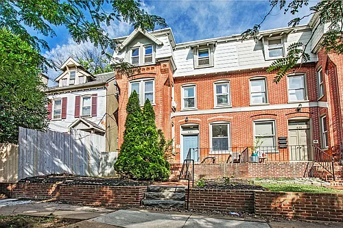 823 N Jackson St Photo 1