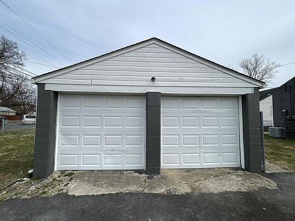 4th image of 3400 Walmar Dr