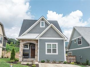 30 Tudor Way, Black Mountain, NC 28711