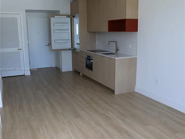 90 NE 32nd St #802 — Photo 17