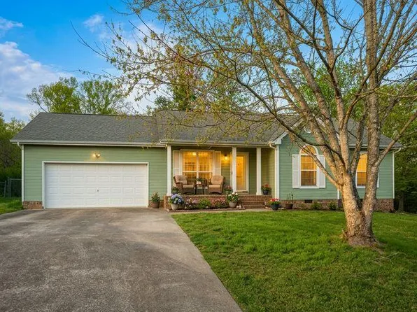 2234 N Fork Dr, Soddy Daisy, TN 37379