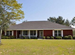 820 Crooked Ln, Southport, FL 32409