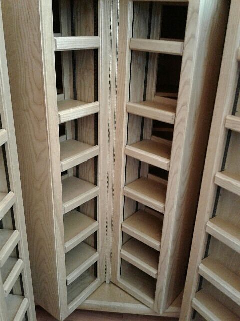 Pantry - fold out doors