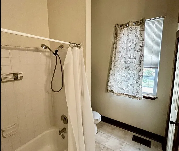 904 E Duffy St #A — Photo 19
