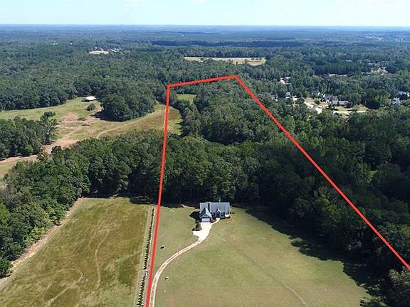 5th image of 141 Austin Dr