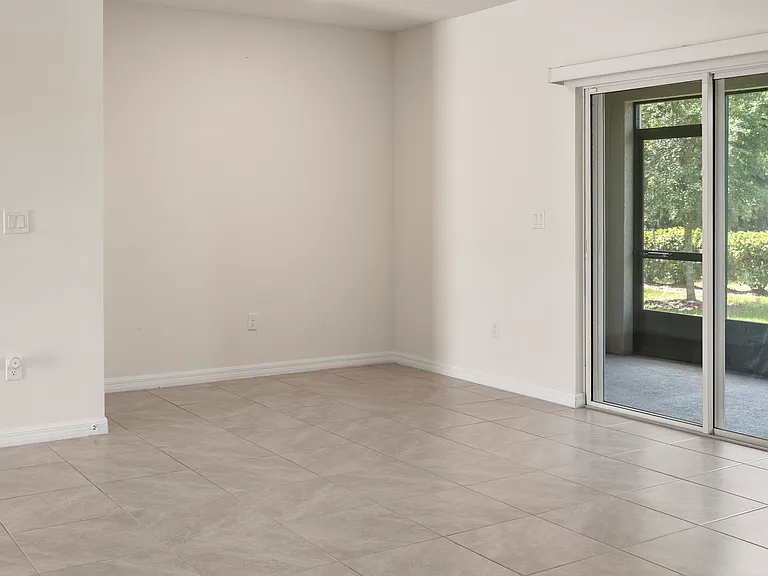 4142 Lyons Falls Ct — Photo 6