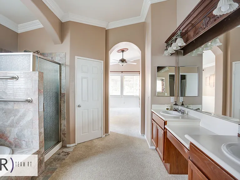 13724 Beaconsfield Ln — Photo 27