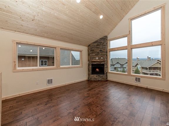 Photo shown is from a similar cabin. Interior finishes and color schemes have changed.