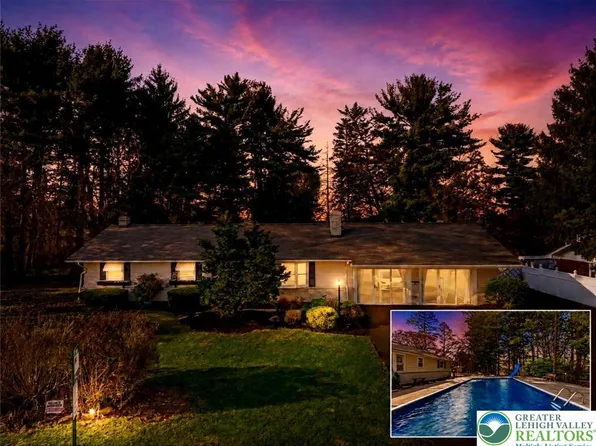 1319 Overlook Rd, Whitehall, PA 18052