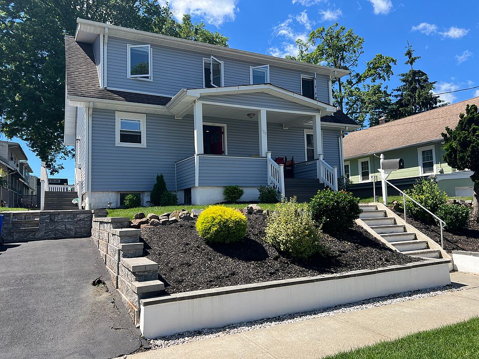 1st image of 126 W Lincoln Ave