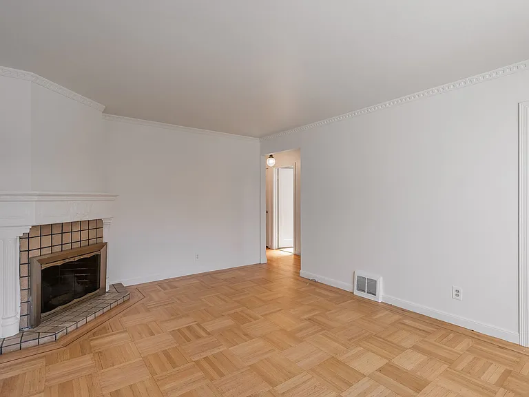 115 Farnum St — Photo 6