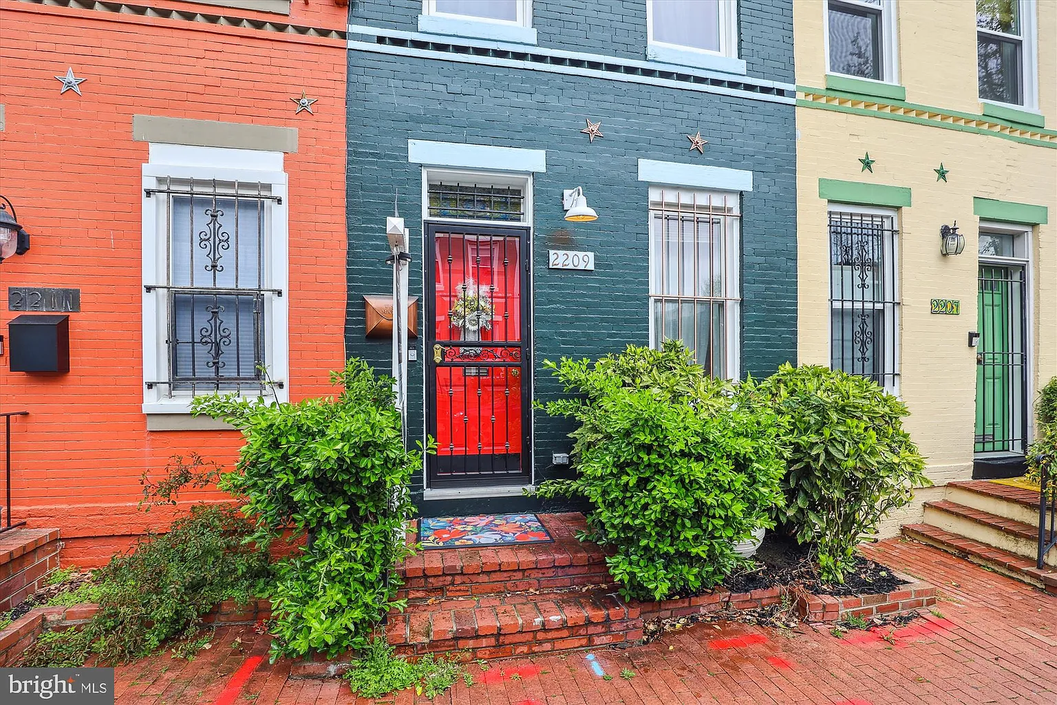 2209 12th Pl NW photo 1