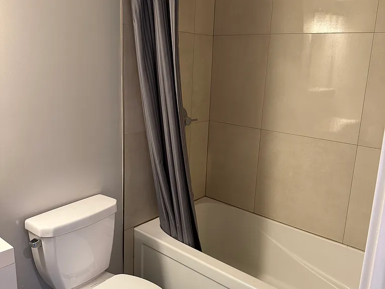 689 Churchill Ave N #204 — Photo 25