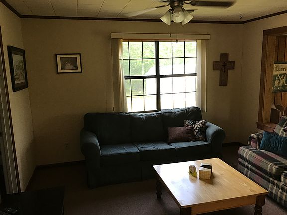 5th image of 402 Aqua Way