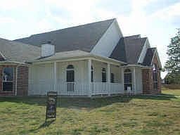 1st image of 220 Park Place Ct