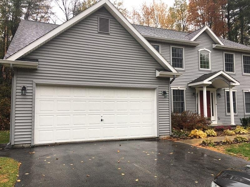 1st image of 4 Tommy Luther Dr