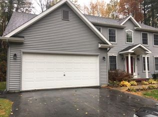 4 Tommy Luther Dr, Saratoga Springs, NY 12866