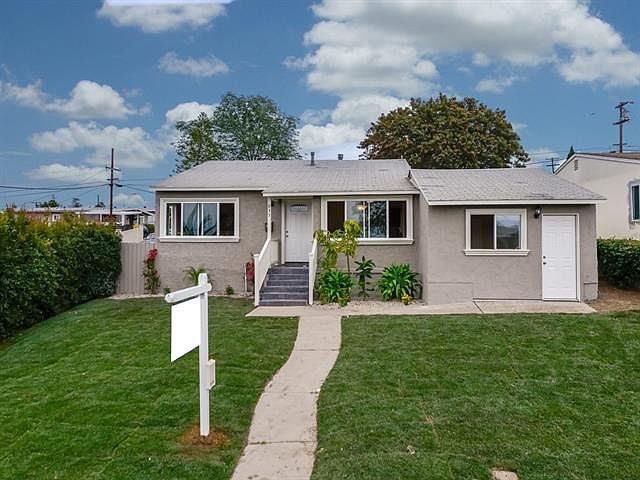 1st image of 835 Gwen St