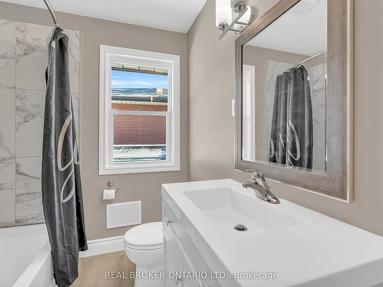 301 Franklin St N #A — Photo 11