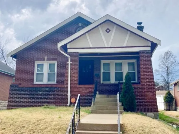 8531 Drury Ln, Saint Louis, MO 63147
