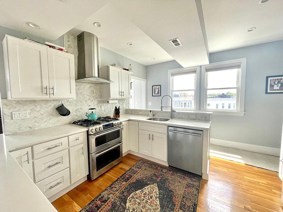 Chef's kitchen