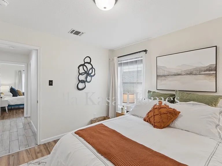 903 Spello Cir — Photo 13