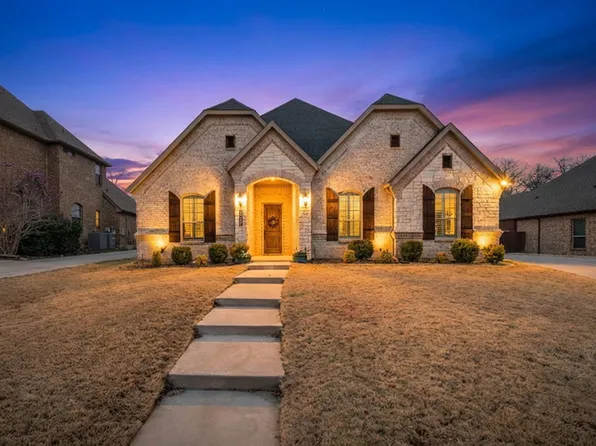 1509 Sea Breeze Ln, Azle, TX 76020