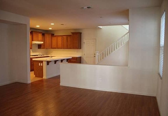 3rd image of 597 S 22nd St