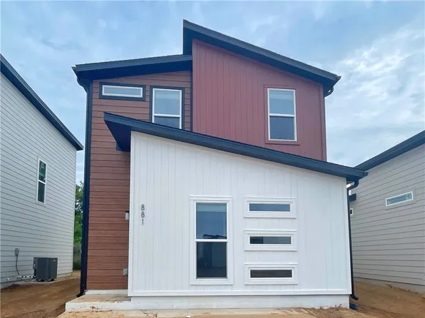 881 Reading Railroad Ln, Bentonville, AR 72713