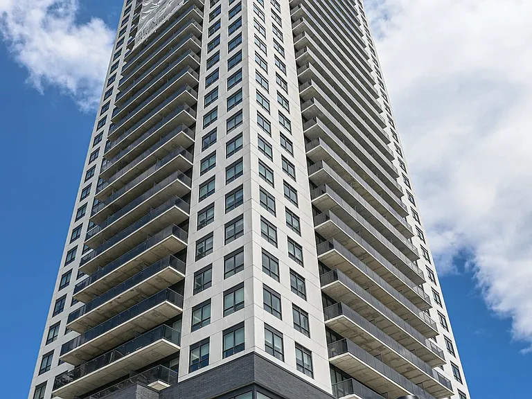 100 Eastdale Ave #1110 — Photo 1