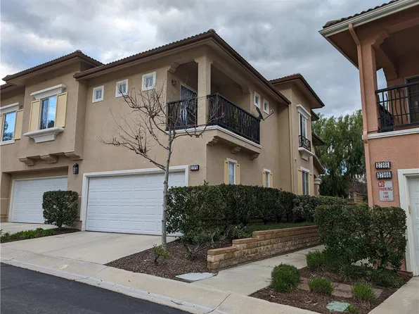 27976 Trillium Ln, Valencia, CA 91354