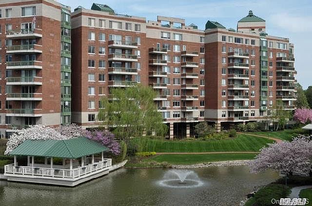 1st image of 100 Hilton Avenue #605