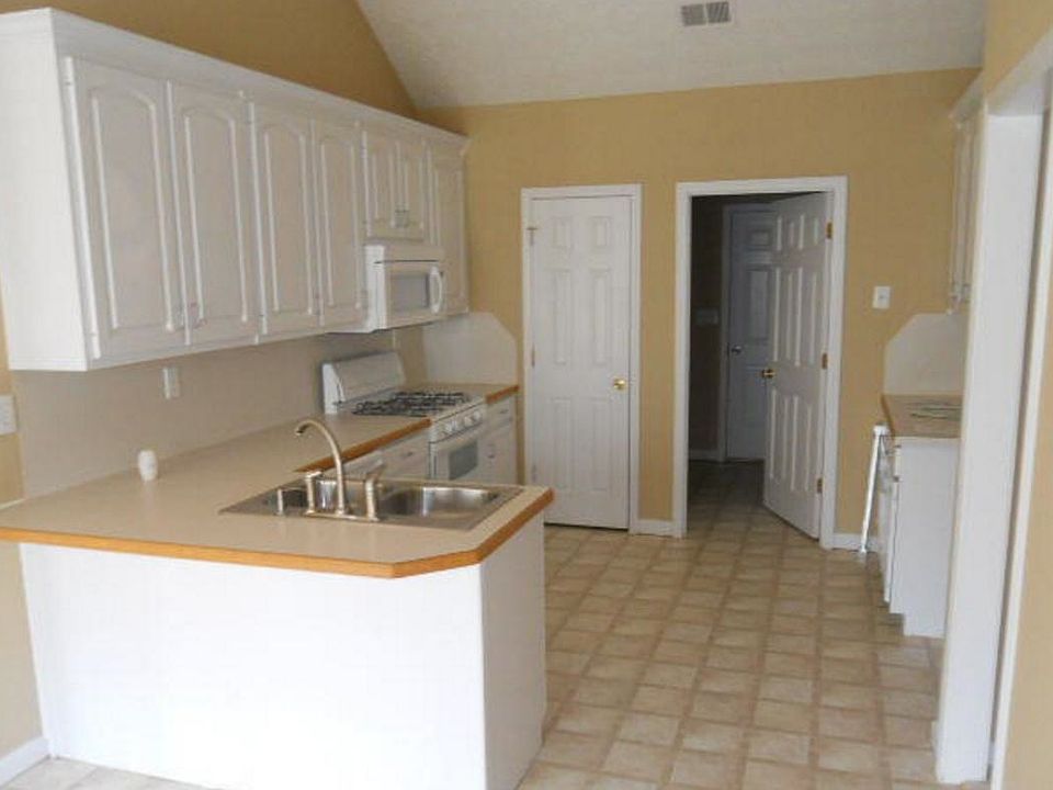 2nd image of 3120 Water Brook Dr SW