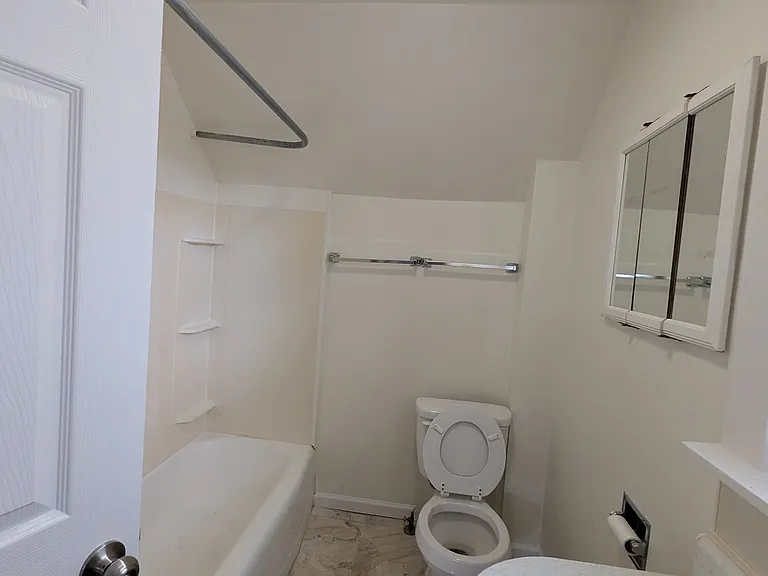 1635 Preston Ave — Photo 11