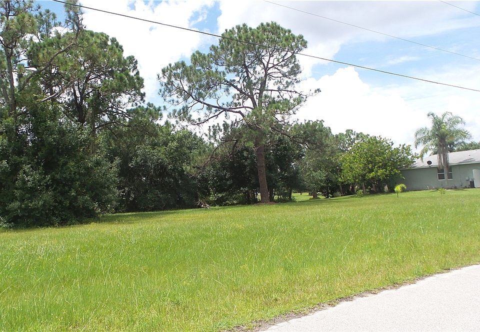 2nd image of 16641 Acapulco Rd