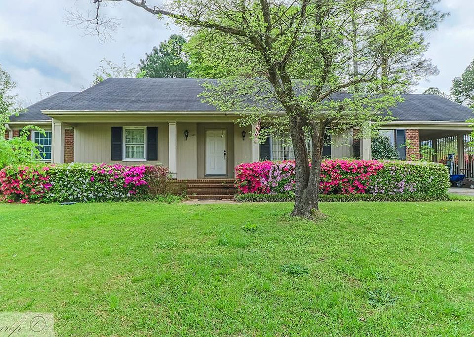 1st image of 608 Tanglewood Ln