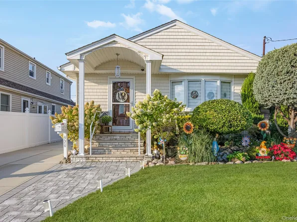 976 Third, Franklin Square, NY 11010