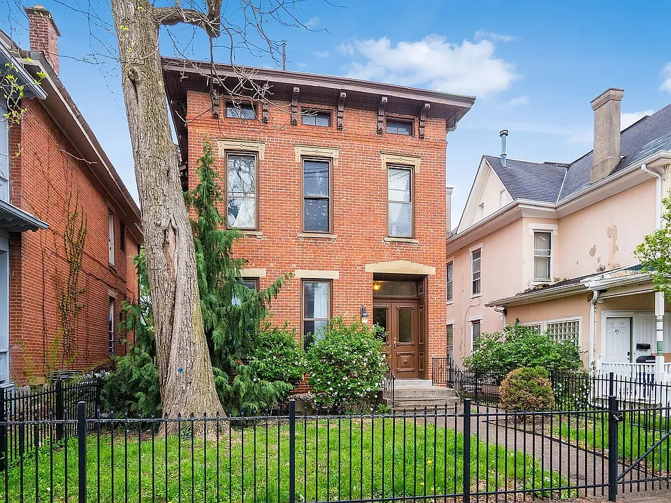 41 King Ave #D