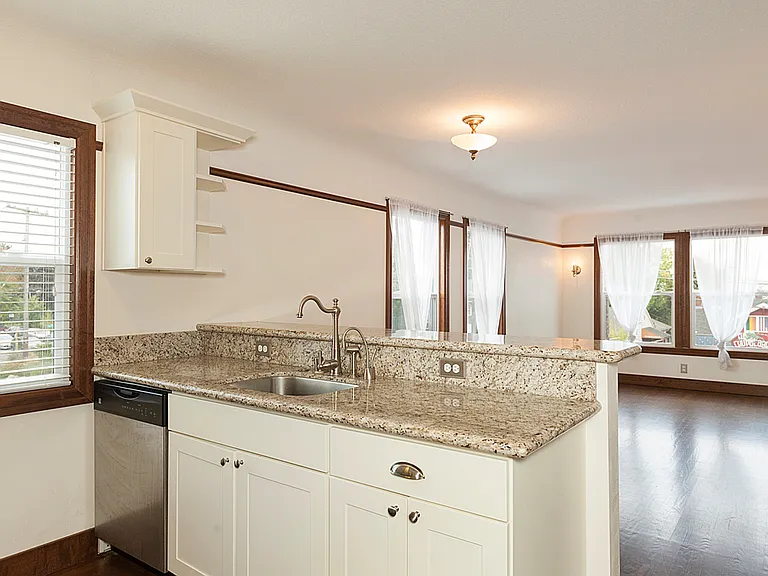 Alchemy Apartments - Located at the top of Phinney Ridge — Photo 14